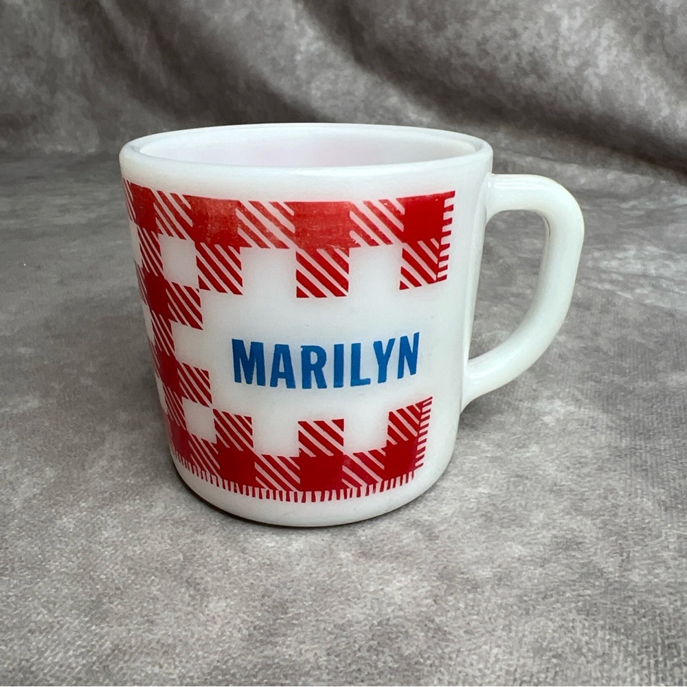 Vintage WESTFIELD Red White Plaid Gingham 8 oz Coffee Mug MCM Milk Glass MARILYN
